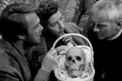 THE SCREAMING SKULL (1958)