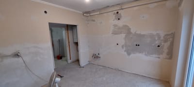 LAKÁSFELÚJÍTÁS BÉKÁSMEGYER/ÓFALU