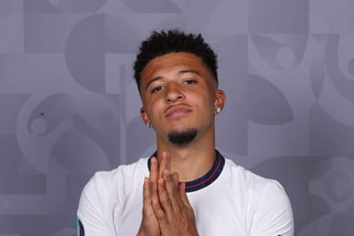 สิ่งที่ Jadon Sancho ทำกับ Arsenal ace Bukayo Saka ในการฝึกอังกฤษก่อนชัยชนะของยูเครน