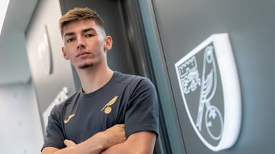 ดู | MUM ของ BILLY GILMOUR ตั้งเป้าไปที่ CELTIC ในระหว่างการเปิดตัวที่นอริช