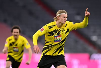 ข้อความของ Erling Haaland ถึง Donyell Malen ที่เซ็นสัญญาใหม่กับดอร์ทมุนด์กำลังกังวลเรื่อง Chelsea