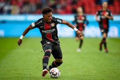 ข่าวการโอน ASTON VILLA: LEON BAILEY ลงนามอย่างเป็นทางการ, เงินกู้ SWOOPS สำหรับ CHELSEA & MAN UNITED STARS EYED, SARR ของดอกเบี้ย