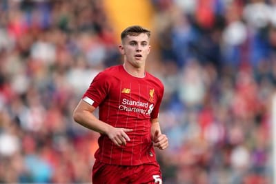 John Hartson ในการสนับสนุน Ben Woodburn to Hearts ในฐานะไอคอนเวลส์กล่าวว่าการลงนาม 'รัฐประหารครั้งใหญ่' สามารถตามรอยเท้าในตำนานได้