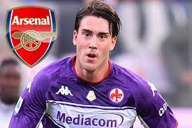 อาร์เซนอล 'ยื่นข้อเสนอผู้เล่นบวกเงินสด' เพื่อลงนาม Dusan Vlahovic 'ทันที'