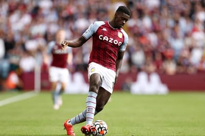 เอเยนต์ของ อักเซล ตวนเซเบ้ อ้างว่าคู่ปรับของแมนเชสเตอร์ ยูไนเต็ด กับ ลิเวอร์พูล เอฟซี นำไปสู่การออกจากแอสตัน วิลล่า