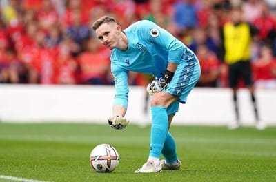 ดีน เฮนเดอร์สัน: อัตราต่อรองล่าสุดในการยืมตัวน็อตติงแฮม ฟอเรสต์ของแมนเชสเตอร์ ยูไนเต็ด สู่ทีมชาติอังกฤษ