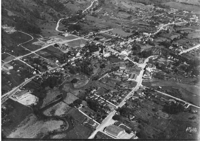 Vista de uma parte da Cidade de Pomerode no ano de 1971