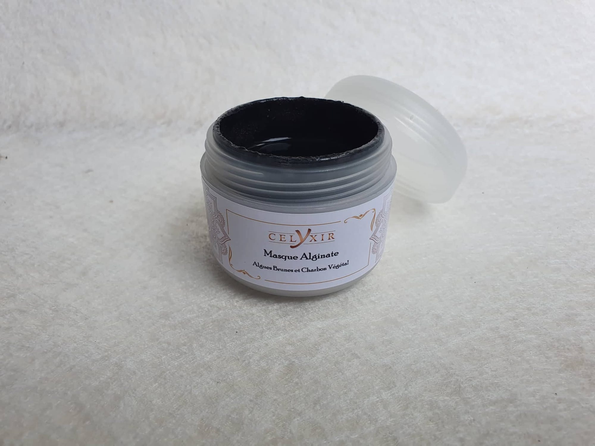 Masque alginate extraits marins et charbon