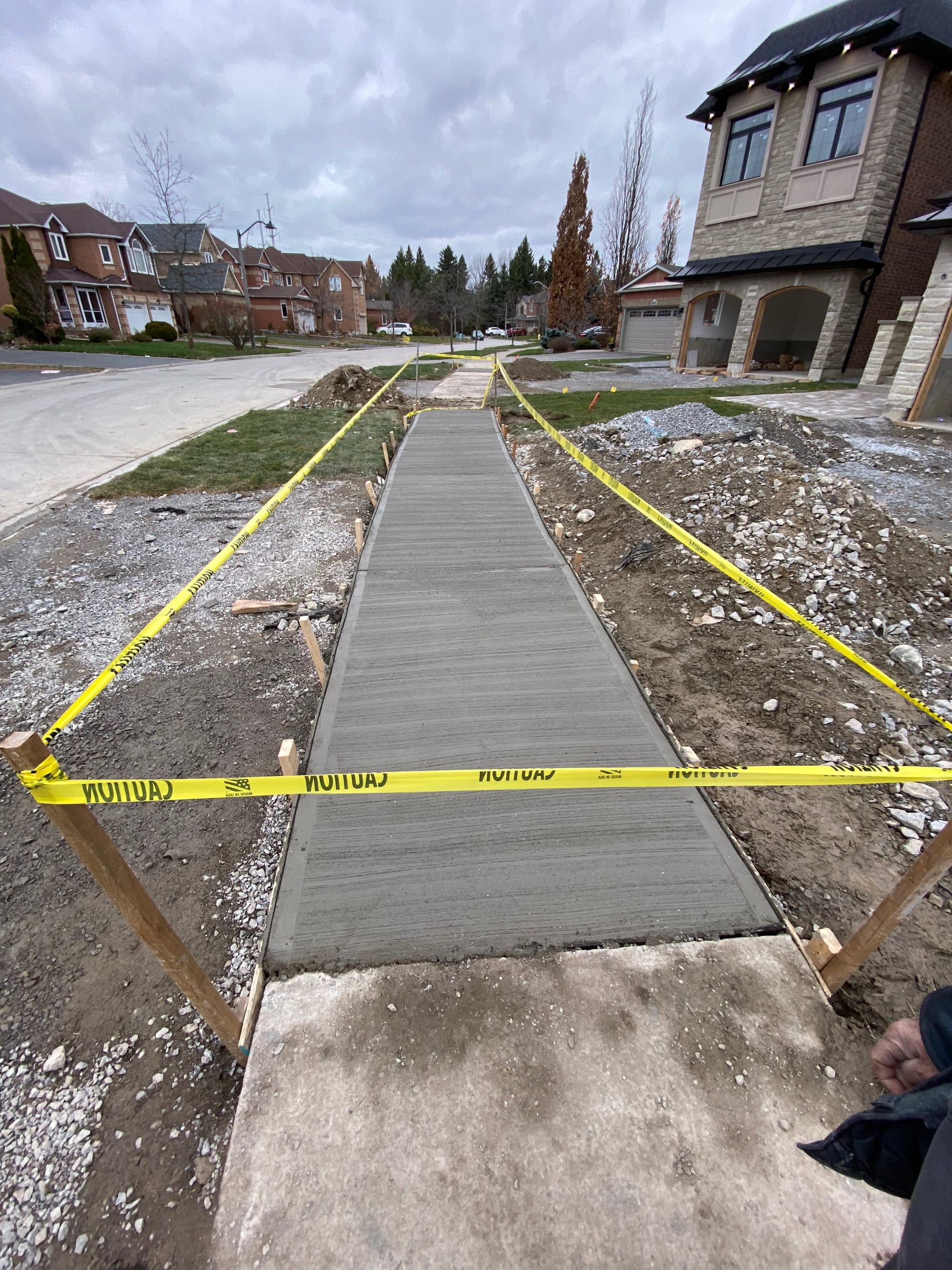 Sandhurt Crescent Sidewalk Program