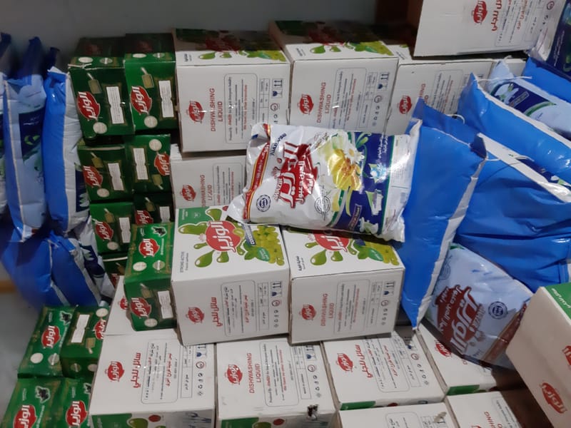 مساعدات نقدية و عينية للاسر الفقيرة