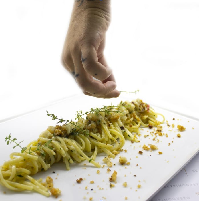 Linguina aglio, olio , peperoncino , dragoncello e baccalà