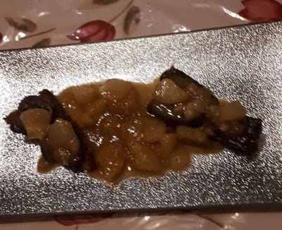 Foie Gras Poêlé Aux Poires image