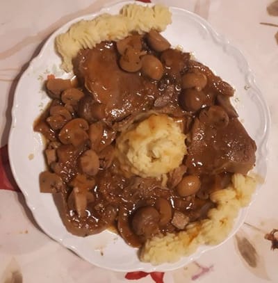 La langue de boeuf sauce au madere image