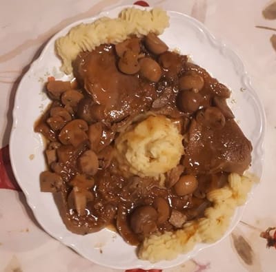 La langue de boeuf sauce au madere image