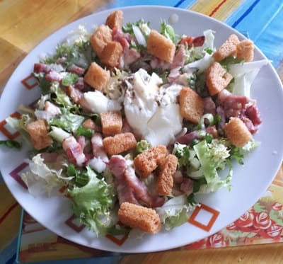 Frisée aux lardons image