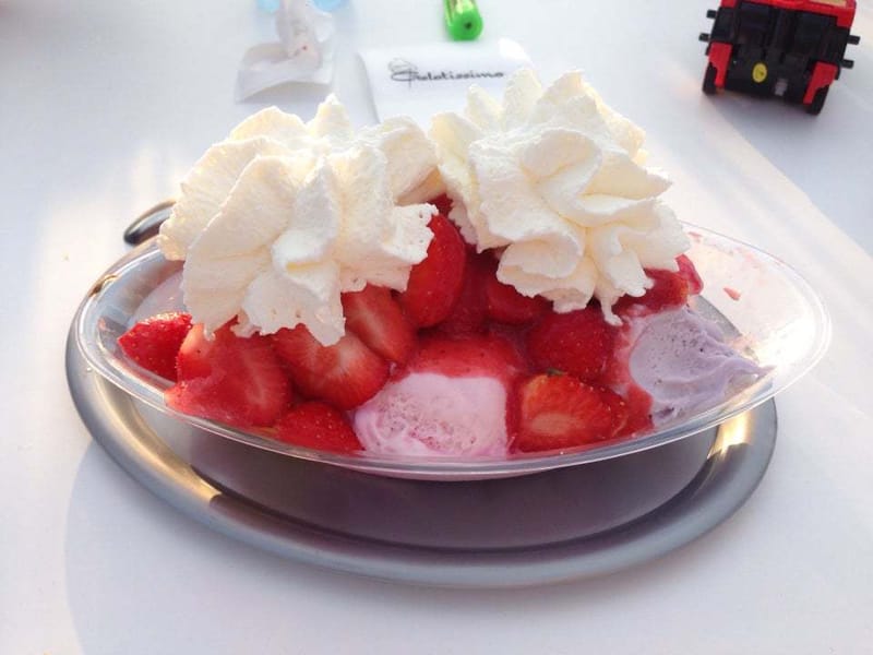 COUPE AUX FRAISES
