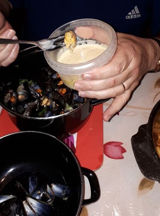 servie avec 1 sauce vinaigrette