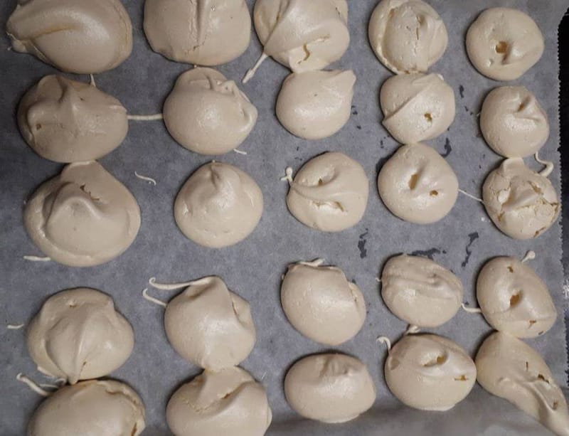 LES MERINGUES