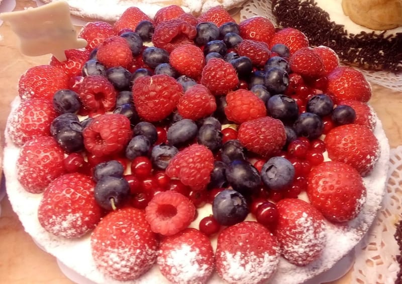 TARTE AUX FRUITS ROUGES