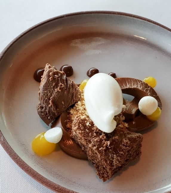 DESSERT TEXTURE CHOCOLATEE