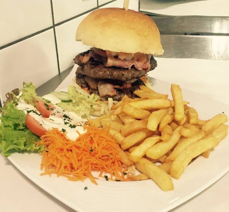 DOUBLE HAMBURGER BACON FRITES