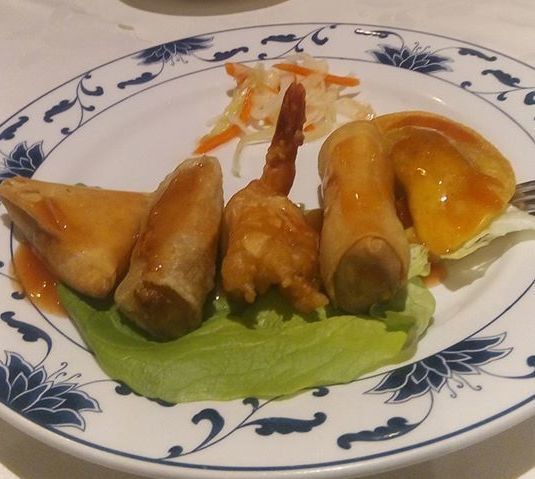 CHOIX DE PLUSIEURS PETITES ENTREES