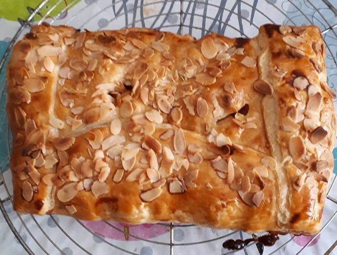 COMME UN CHAUSSON AUX POMMES