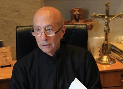 أعجوبة جديدة للقديس شربل تم تسجيلها في رأس السنة ٢٠٢١ بصوت يقرأها علينا الأب لويس مطر