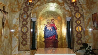 البابا فرنسيس: لتحرّر مريم العذراء البشريّة من مأساة الوباء