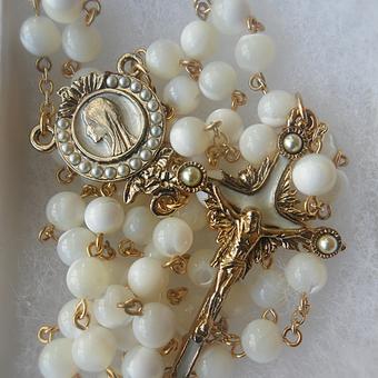 المسبحة الورديّة