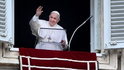 كيف علّق البابا فرنسيس على مأساة التّلفريك في إيطاليا؟