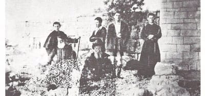 ما قصة صورة القديس شربل الحقيقية