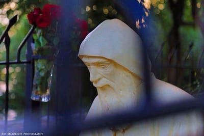 امام اندهاش الاطباء شُفِيت “دنيا” : رَشَح وعاء تراب مار شربل زيتا .. إليكم التفاصيل