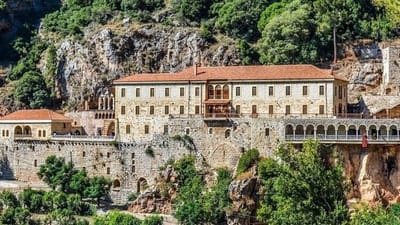 دير مار انطونيوس قزحيا نذر شهد باشارة لاعجوبة تحققت امام عيون الاطباء.