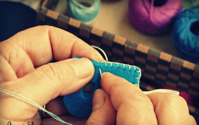 الخيط والإبرة