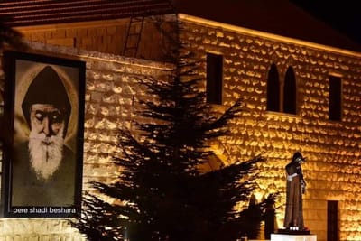 "أشهر طبيب بالعالم هو في لبنان" - - إليكم تفاصيل الأعجوبة!