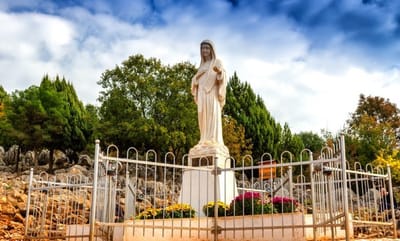 رسالة مريم العذراء في ميديوغوريه الى العالم في ٢٥ شباط ٢٠٢٢