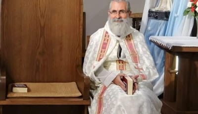 كاهنٌ لبناني يرتقي إلى السماء إثر زلزال تركيا.. من هو؟