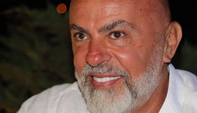 الممثل وجيه صقر مصاب بكورونا للمرة الثانية !!