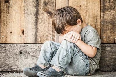 ولكِنَّنَا حَمَلْنَا في أَنْفُسِنَا قَضَاءَ المَوت...