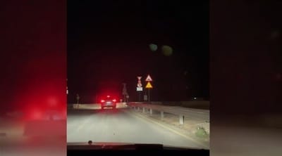 بالفيديو... جسمان غريبان في سماء الإمارات يثيران الجدل...