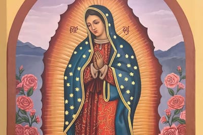 ترنيمتين جميلتين جداً للعذراء مريم بصوت الأب جان عقيقي