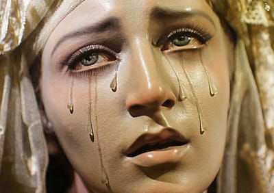 مسبحة دموع مريم العذراء