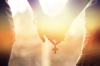 ولا تَدَعْ أَحَدًا يَسْتَهِينُ بِحَداثَةِ سِنِّكَ