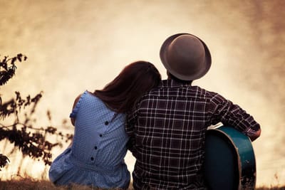 الحب بيختصر المسافات