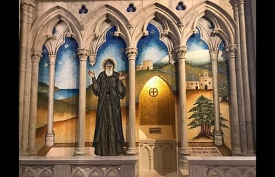 سمع صوت صاروخ يصدر من داخل كتفه... وعبقت رائحة البخّور - الأعجوبة رقم 30 لهذه السنة