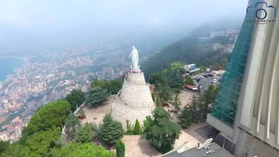 شتم وتدافع وتضارب بالكراسي... هذا ما حصل في مزار سيدة لبنان - حاريصا...! (فيديو)