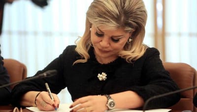 سمعت صوت رجل بعد الإنفحار يقول لي "قومي يا بنتي"... وأعتقد أنه مار شربل