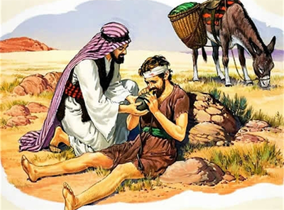 ولكِنَّ سَامِرِيًّا مُسَافِرًا مَرَّ بِهِ، وَرَآهُ، فَتَحَنَّنَ عَلَيْه