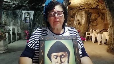 قال لها مار شربل "إنتي شفيتي" فإختفت التجلّطات الرئويّة وقال لها الطبيب "ابعتيلي مار شربل عالعيادة"!